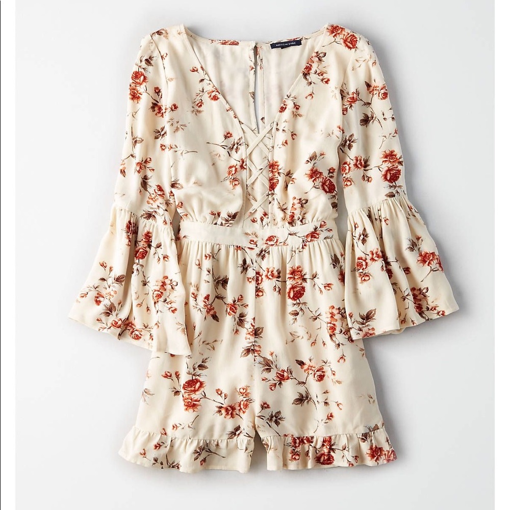 AMERICAN EAGLE Bell Sleeve Floral Romper